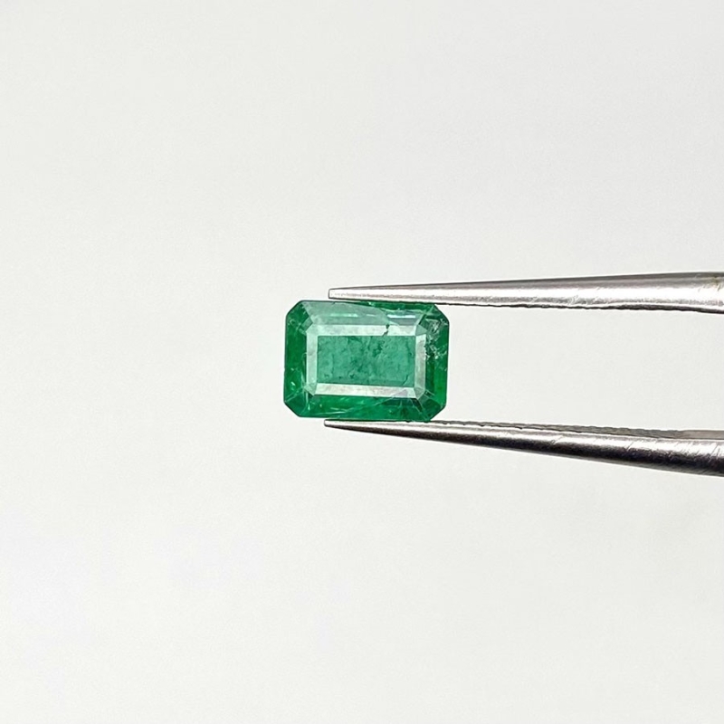 1.09 Cts. Emerald 7.22x5.18x3.36mm Step Cut Octagon Shape AA Grade Loose Gemstone - Total 1 Pc.