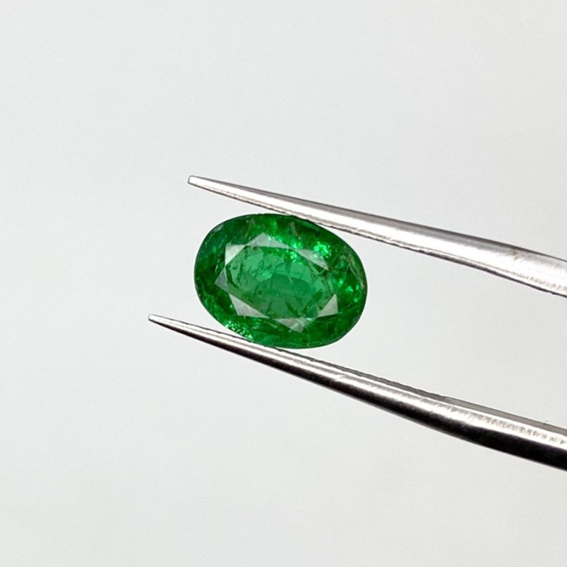  1.69 Cts. Emerald 9.08x6.79x4.32mm Faceted Oval Shape A+ Grade Loose Gemstone - Total 1 Pc.
