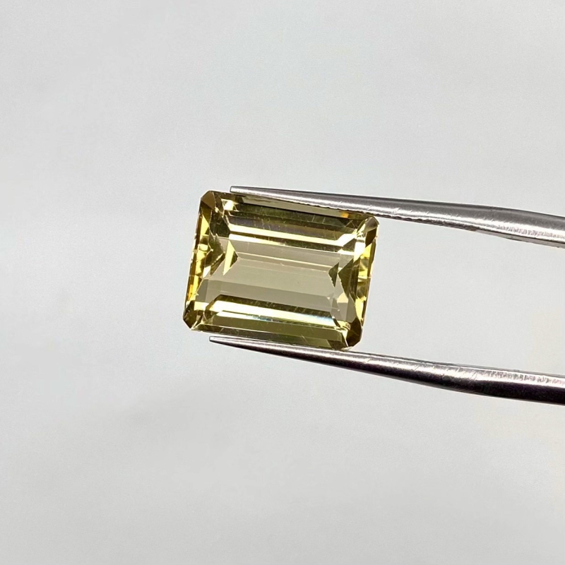 4.83 Carat Yellow Beryl 11.5x9mm Step Cut Octagon Shape AAA Grade Loose Gemstone - Total 1 Pc.