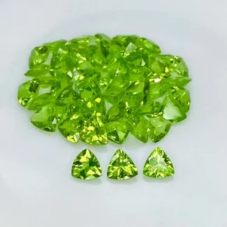 33.50 Cts. Peridot 6mm Faceted Trillion Shape AAA Grade Gemstones Parcel - Total 50 Pcs.
