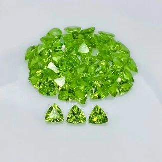33.20 Cts. Peridot 6mm Faceted Trillion Shape AAA Grade Gemstones Parcel - Total 50 Pcs.