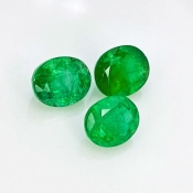 3.70 Carats Emerald 7.11x5.87-7.61x6.12mm Faceted Oval Shape A+ Grade Gemstones Parcel - Total 3 Pcs.