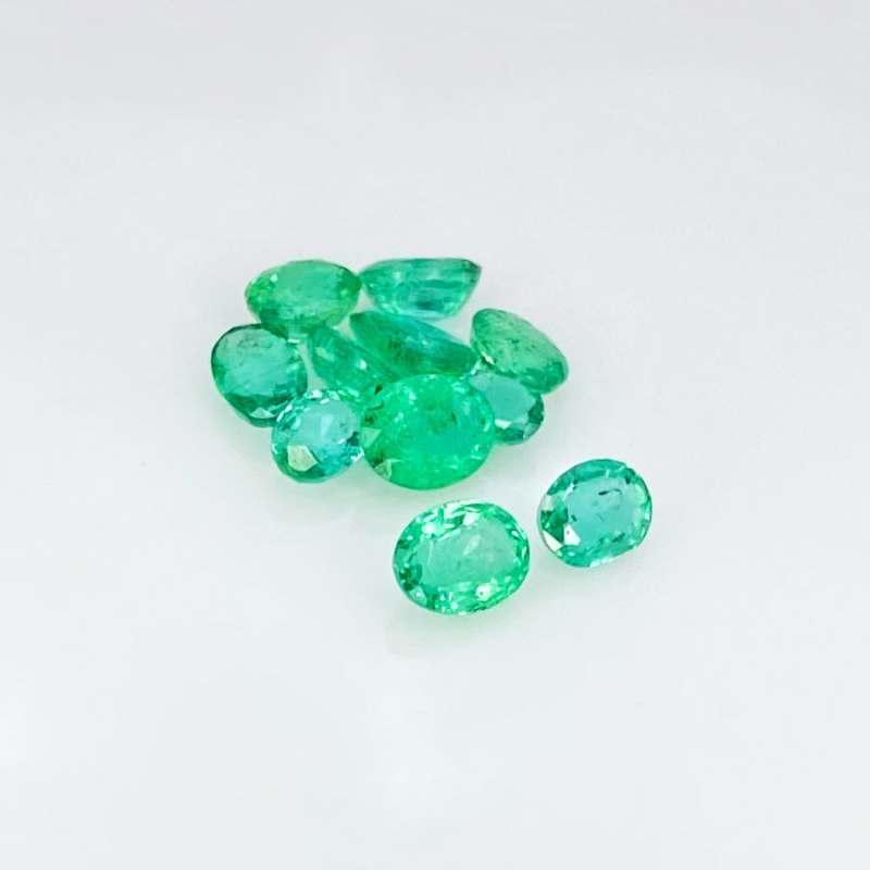 3.3 Carat Emerald 4x3-5.5x4.5mm Faceted Oval Shape A Grade Gemstones Parcel - Total 11 Pcs.