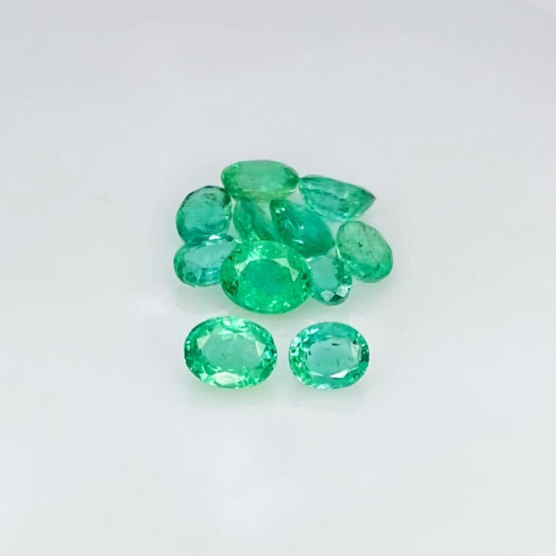 3.3 Carat Emerald 4x3-5.5x4.5mm Faceted Oval Shape A Grade Gemstones Parcel - Total 11 Pcs.