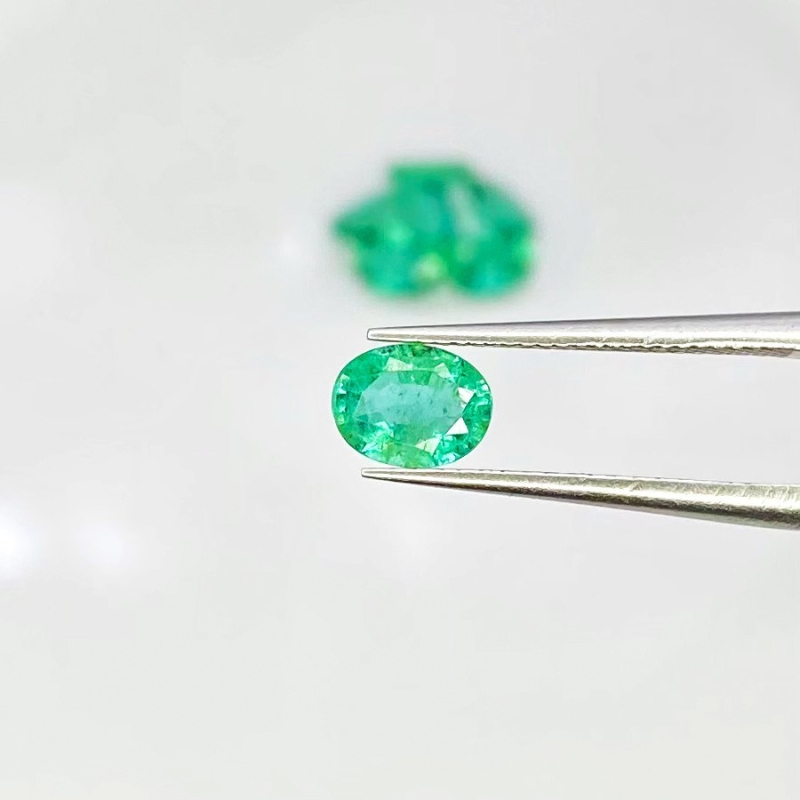 3.70 Cts. Emerald 6x4.5mm Faceted Oval Shape A Grade Gemstones Parcel - Total 7 Pcs.
