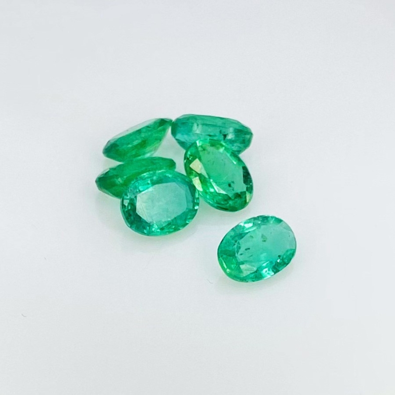 3.40 Cts. Emerald 6.5x4.5mm Faceted Oval Shape A Grade Gemstones Parcel - Total 6 Pcs.