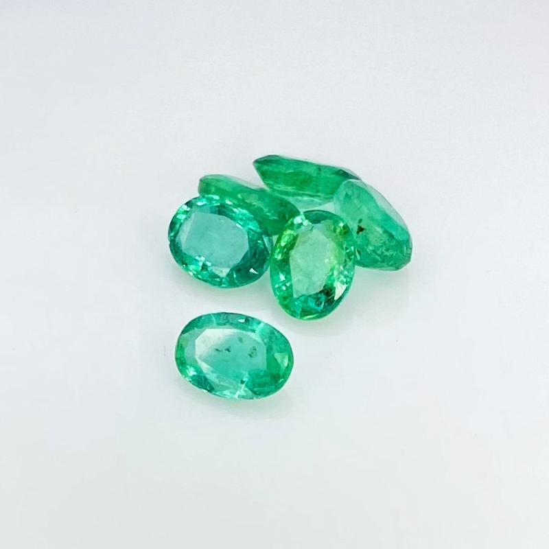 3.40 Cts. Emerald 6.5x4.5mm Faceted Oval Shape A Grade Gemstones Parcel - Total 6 Pcs.