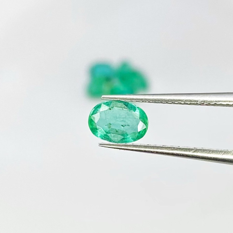 3.40 Cts. Emerald 6.5x4.5mm Faceted Oval Shape A Grade Gemstones Parcel - Total 6 Pcs.
