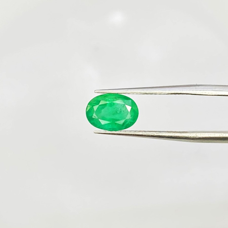  1.60 Carats Emerald 8.97x6.33mm Faceted Oval Shape A Grade Loose Gemstone - Total 1 Pc.