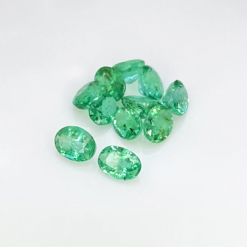4.10 Cts. Emerald 5x3.5-5.5x4 Faceted Oval Shape A Grade Gemstones Parcel - Total 11 Pcs.