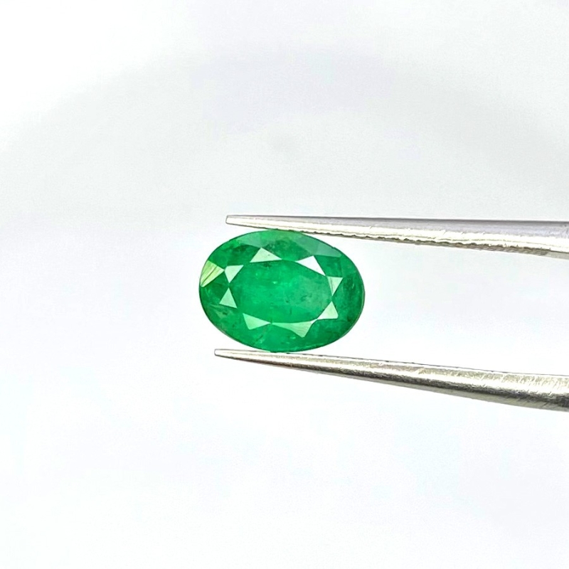  1.65 Carats Emerald 8.37x6.08mm Faceted Oval Shape A Grade Loose Gemstone - Total 1 Pc.