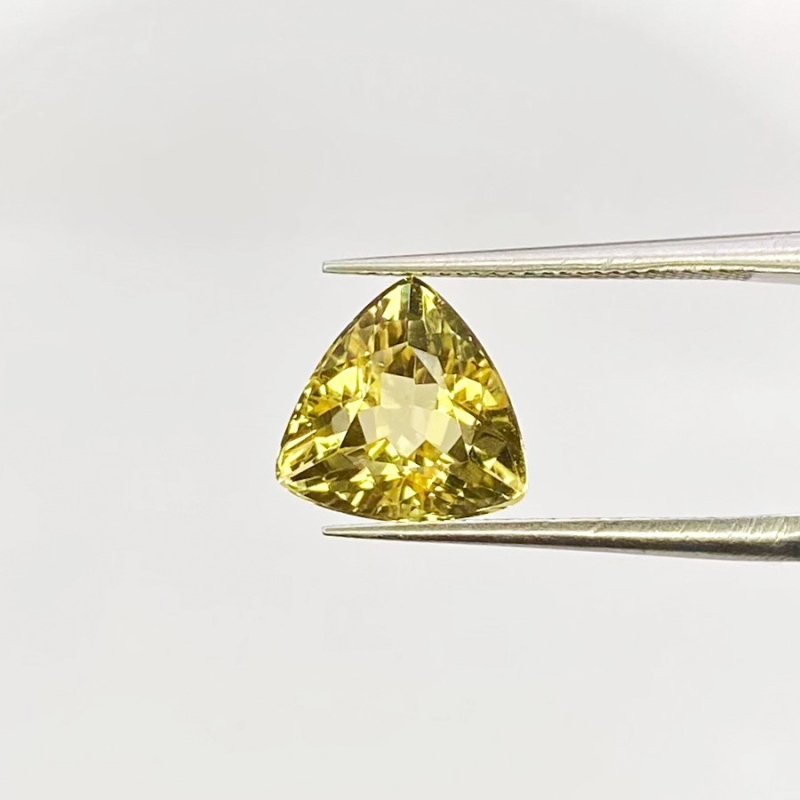 2.55 Carat Yellow Beryl 9mm Faceted Trillion Shape AAA Grade Loose Gemstone - Total 1 Pc.