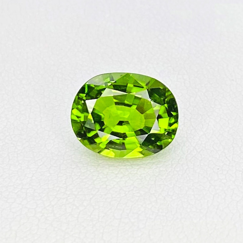 3.9 Cts. Peridot 10.74x8.50mm Faceted Oval Shape AAA Grade Loose Gemstone - Total  1 Pc.