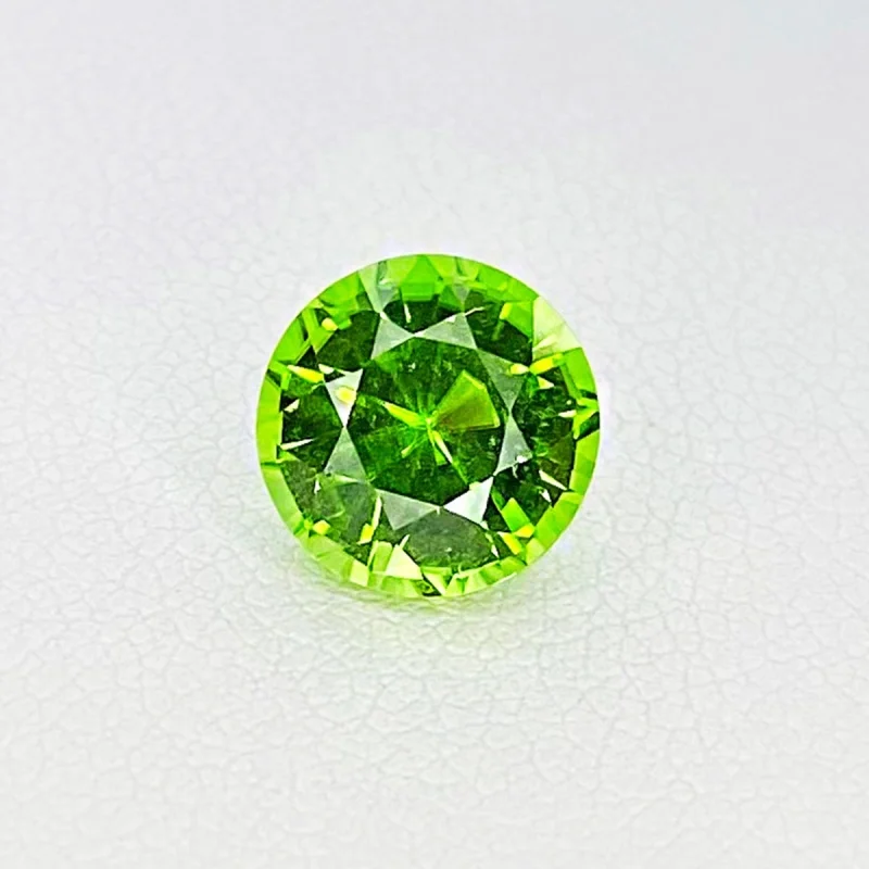 2.66 Cts. Peridot 8mm Faceted Round Shape AAA Grade Loose Gemstone - Total  1 Pc.