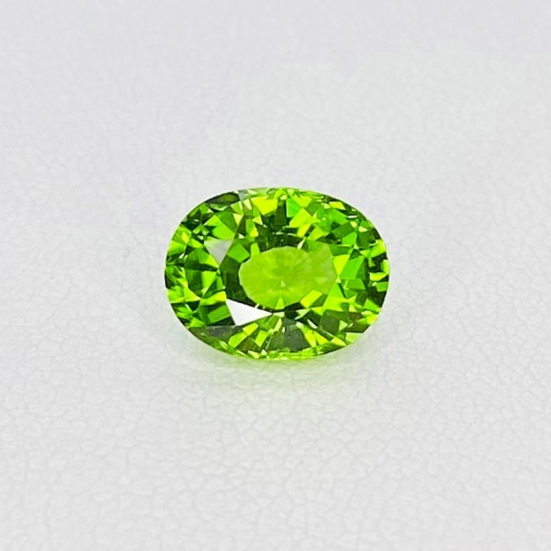 2.51 Cts. Peridot 9.40x7.13mm Faceted Oval Shape AAA Grade Loose Gemstone - Total  1 Pc.