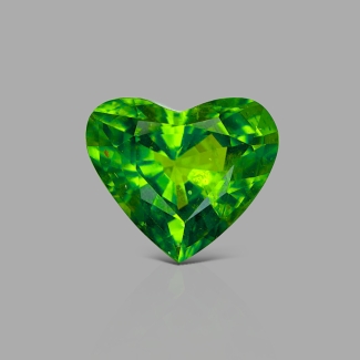 Peridot 12.66x14.83mm Faceted Heart AA+ Grade Loose Gemstone - 170084