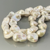 Pearl 20-28mm Smooth Fancy AA+ Beads Strand - 184118
