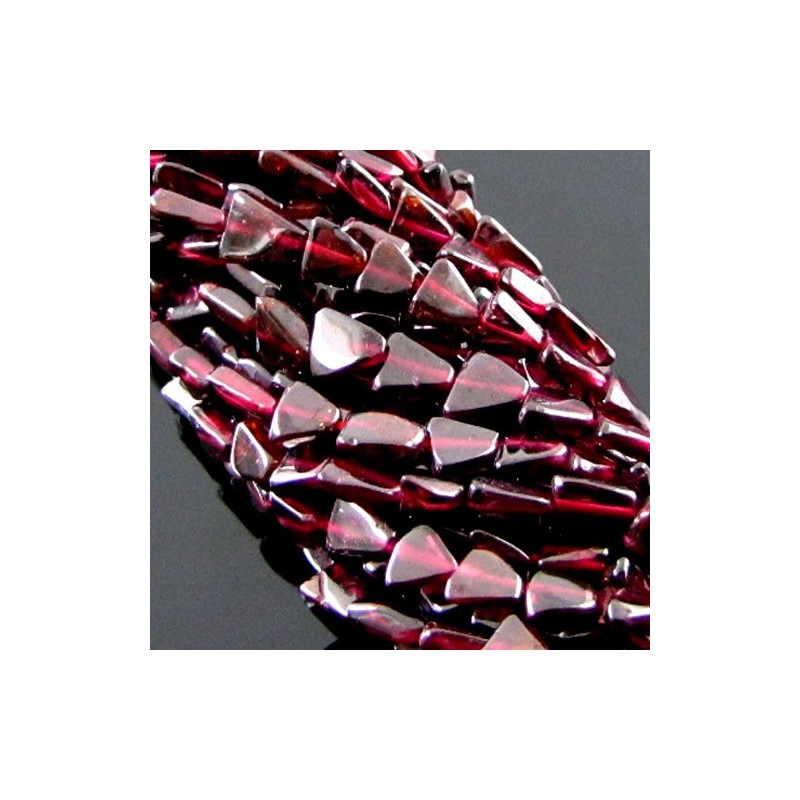 Garnet Smooth Triangle Shape B Grade Gemstone Beads Strand - 8-10mm - 14 Inch - 1 Strand