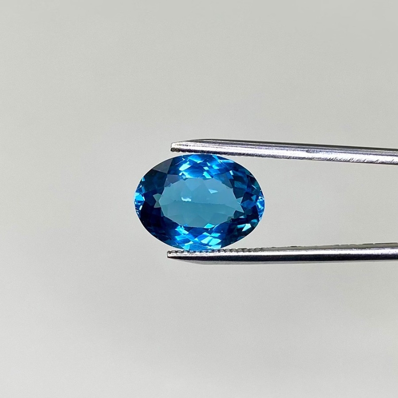 6.71 Cts. London Blue Topaz 14x10mm Faceted Oval Shape AAA Grade Loose Gemstone - Total 1 Pc.