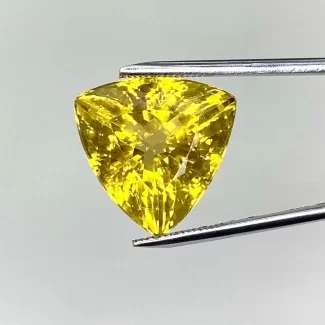  15.75 Cts. Yellow Beryl 17mm Faceted Trillion Shape AAA Grade Loose Gemstone - Total 1 Pc.